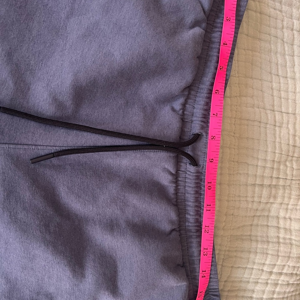 Men's Relaxed Drawstring Shorts - Picture 6 of 6
